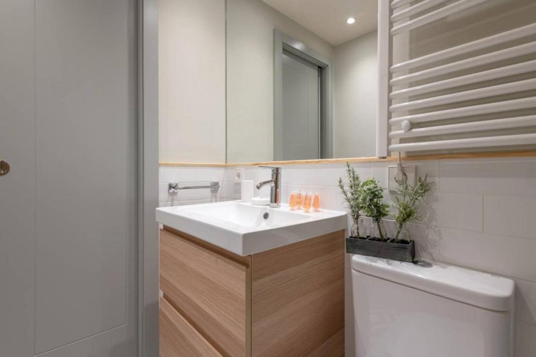 Sophisticated Brand New Flat Apartman Madrid Kültér fotó