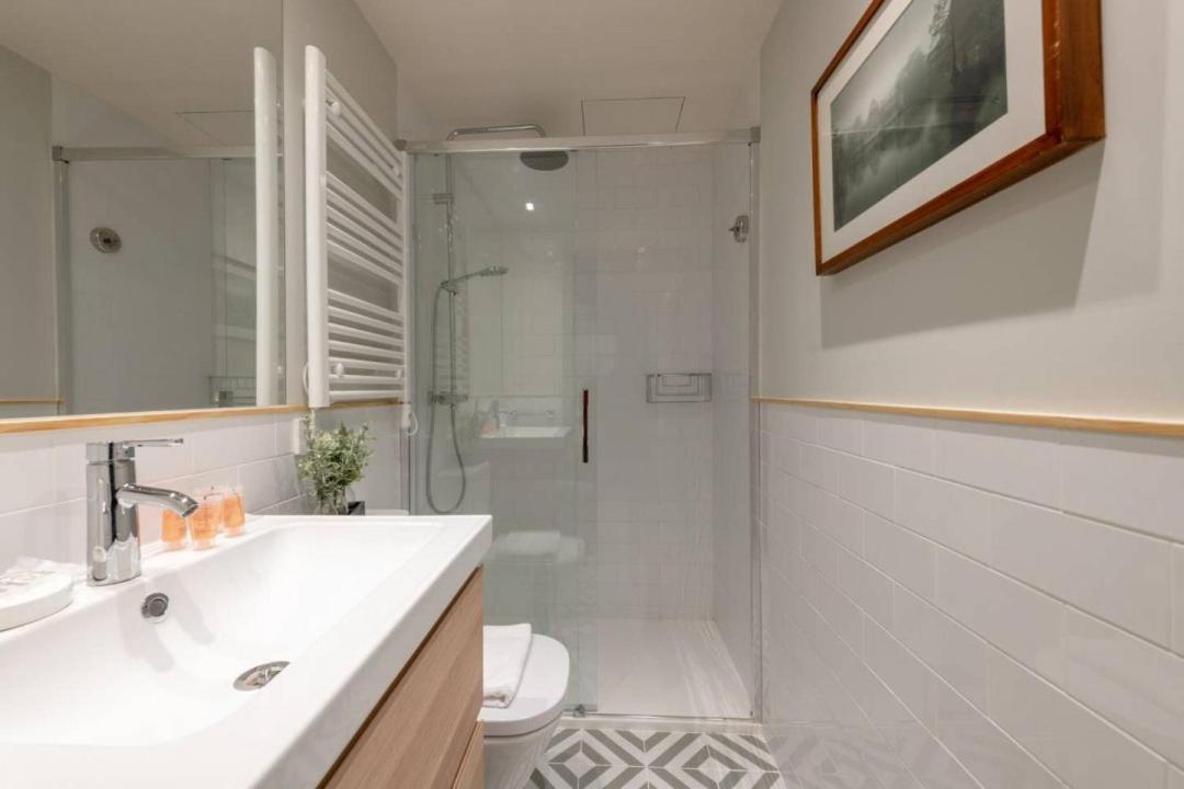 Sophisticated Brand New Flat Apartman Madrid Kültér fotó