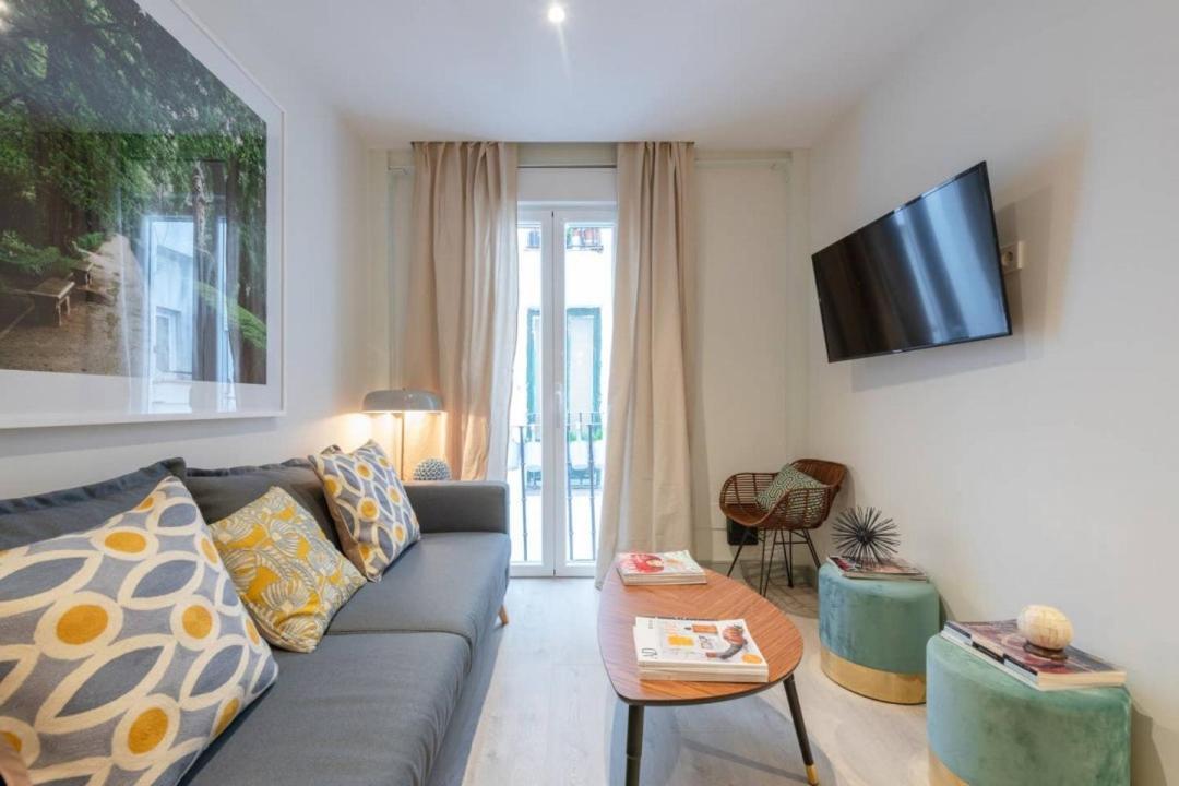 Sophisticated Brand New Flat Apartman Madrid Kültér fotó
